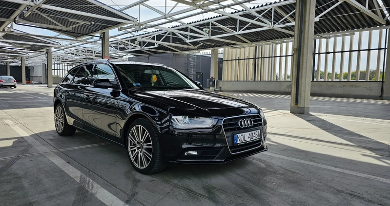 Audi A4 cena 49900 przebieg: 259314, rok produkcji 2015 z Barczewo małe 379